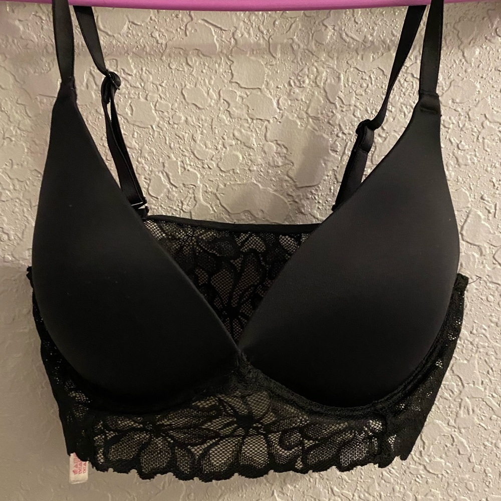 PINK black push-up, lace bralette